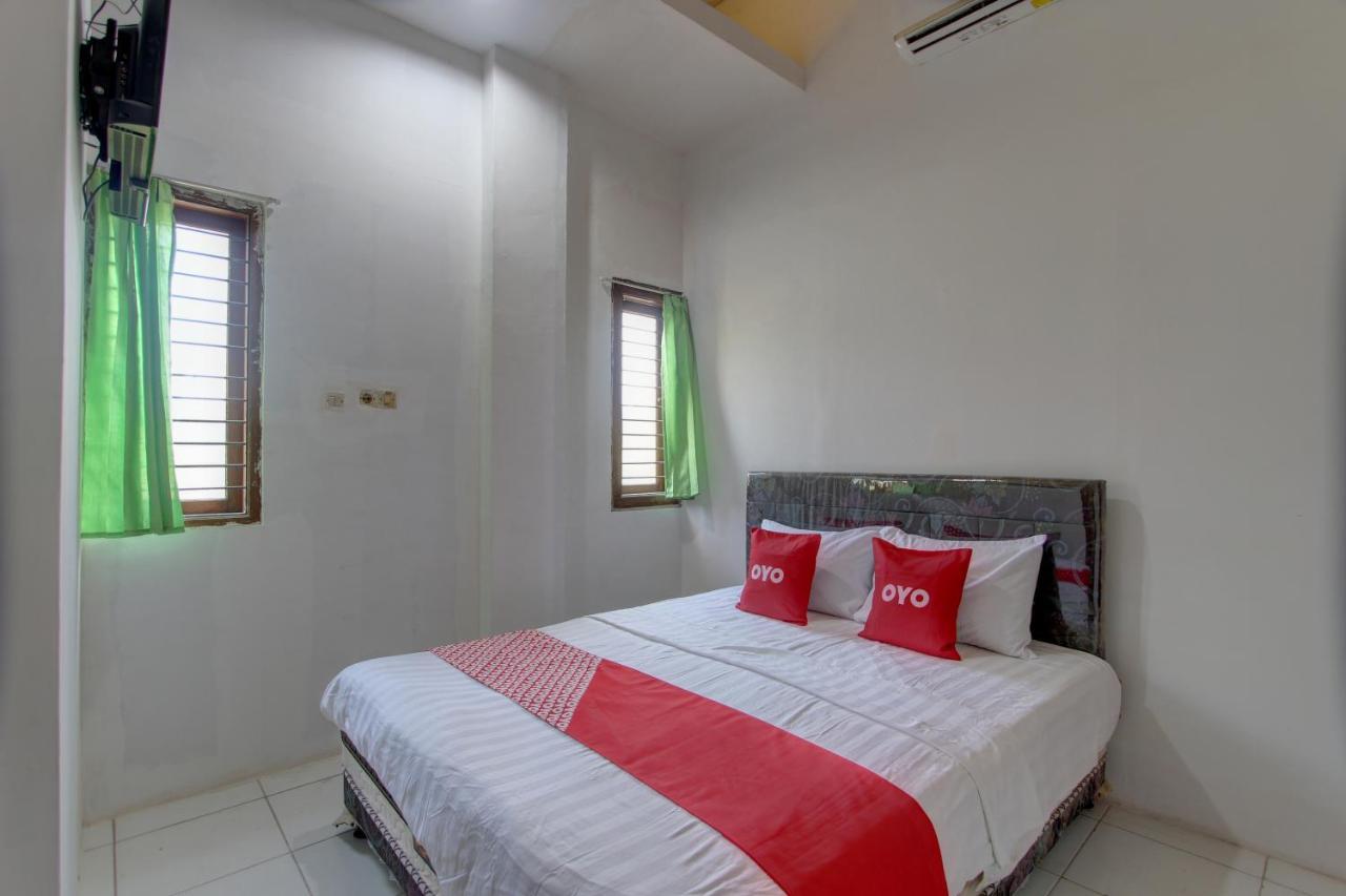 Capital O 91690 Moza Guest House Klaten Экстерьер фото